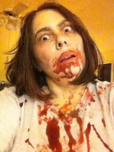 Grrr... scary zombie Faith